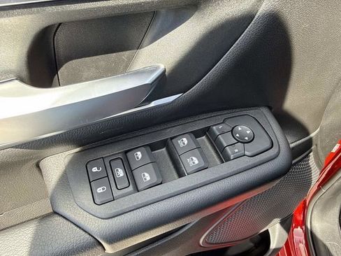 New 2026 RAM 1500 4x4 Crew Cab image 18