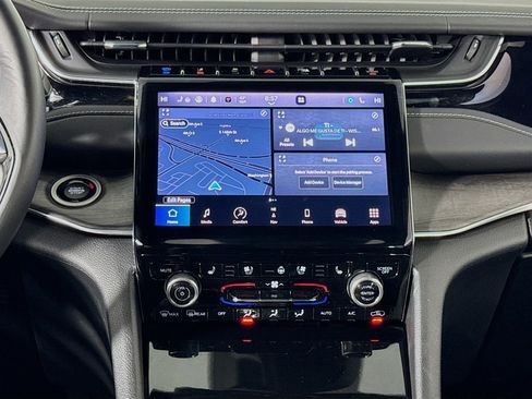 Used 2023 Jeep Grand Cherokee Overland w/ Advanced Protech Group III image 14