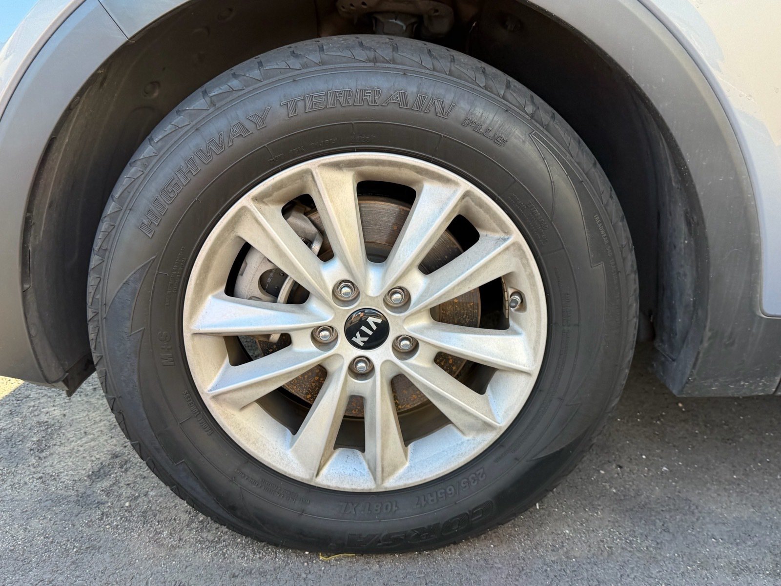 Used 2019 Kia Sorento L FWD image 6