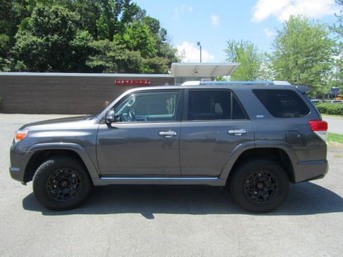 Used 2011 Toyota 4Runner SR5 AWD/4WD image 6