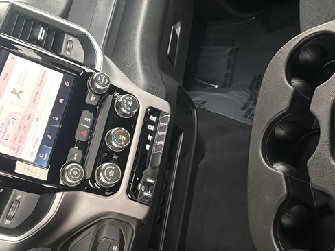 New 2026 RAM 3500 Big Horn AWD/4WD image 33