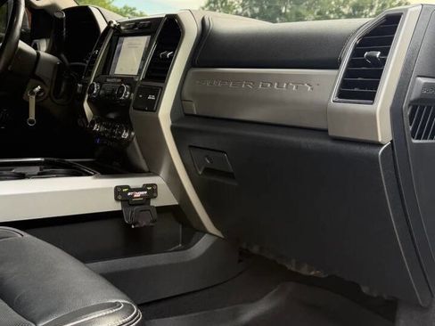 Used 2021 Ford F250 Lariat image 28