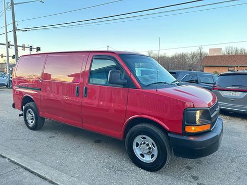 Used 2013 Chevrolet Express 2500 image 8