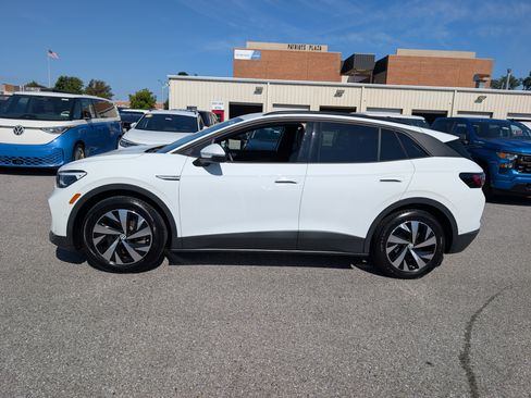 Used 2023 Volkswagen ID.4 Pro RWD image 6