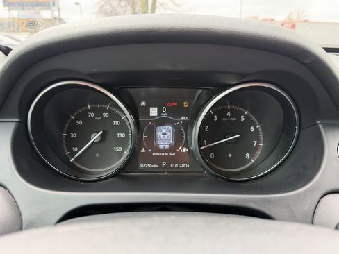 Used 2018 Land Rover Discovery Sport HSE image 31