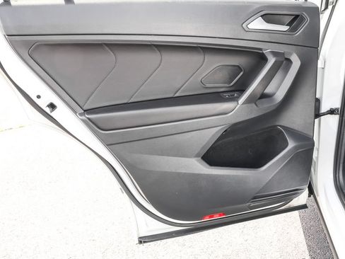 Used 2021 Volkswagen Tiguan SEL Premium R-Line AWD/4WD image 29