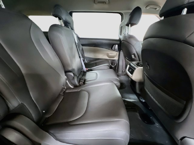 New 2027 Kia Carnival LXS FWD image 29