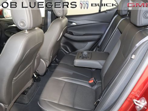 Certified 2023 Buick Encore GX Essence FWD image 12