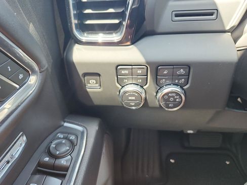 Certified 2024 GMC Sierra 1500 Denali AWD/4WD image 26