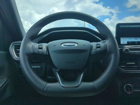 Used 2025 Ford Escape ST-Line FWD image 22