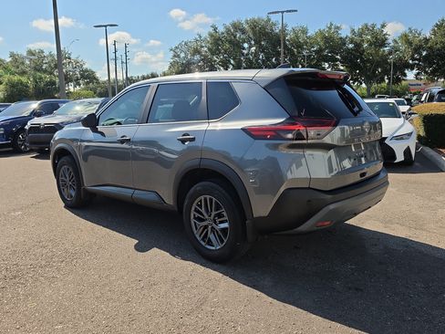 Used 2023 Nissan Rogue S FWD image 5