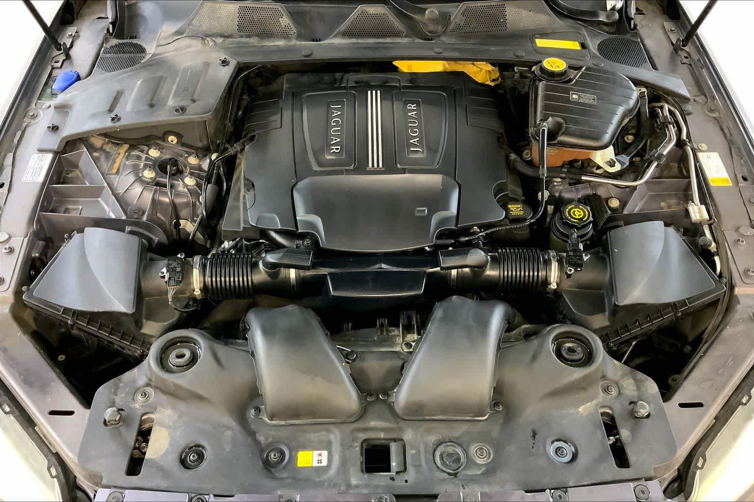 Used 2011 Jaguar XJ RWD image 30