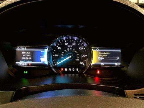 Used 2017 Ford Explorer XLT w/ Equipment Group 202A AWD/4WD image 20