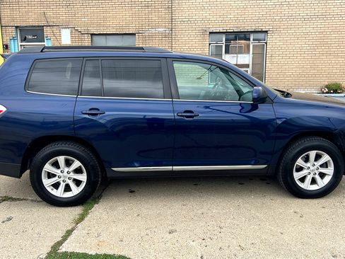 Used 2013 Toyota Highlander Plus image 4