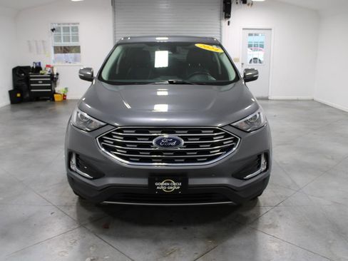 Used 2024 Ford Edge Titanium image 3