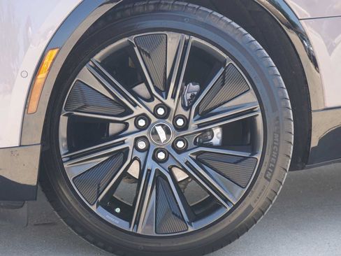Used 2024 Cadillac Lyriq Sport AWD/4WD image 2