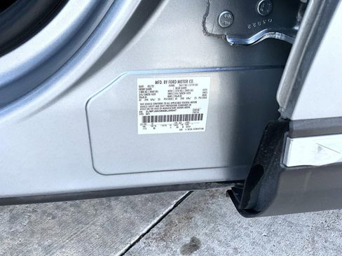 Certified 2022 Lincoln Nautilus Reserve w/ Equipment Group 201A image 24