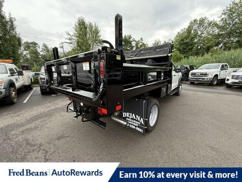 New 2025 Ford F550 4x4 Regular Cab Super Duty image 5