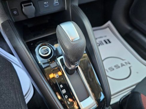 New 2025 Nissan Versa SR w/ Trunk Package image 34