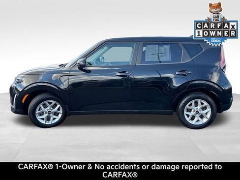 Used 2023 Kia Soul LX w/ Option Group 015 FWD image 4