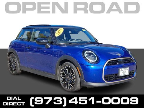 Used 2025 MINI Cooper 2-Door Hardtop image 1