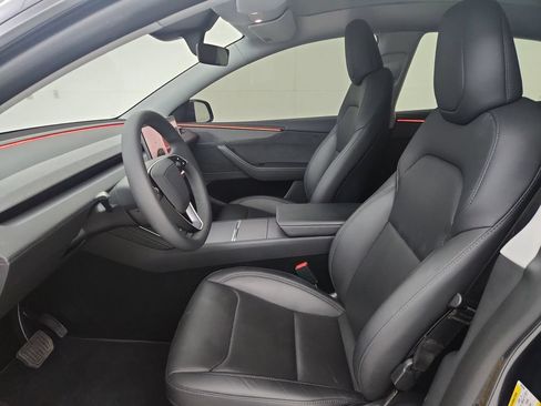 Used 2026 Tesla Model Y AWD image 20