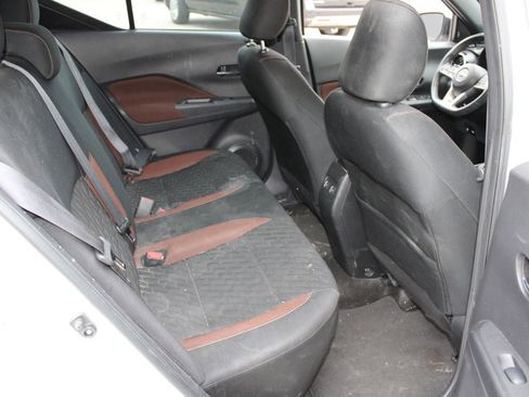 Used 2022 Nissan Kicks SR image 17