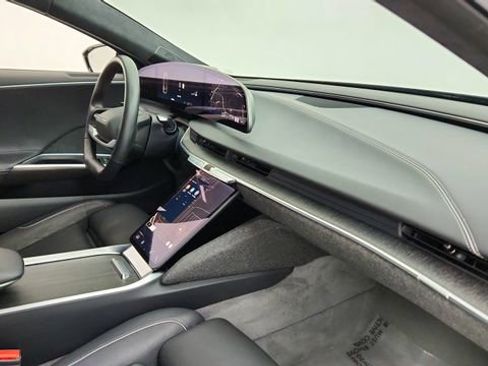 Used 2024 Lucid Air Touring image 20
