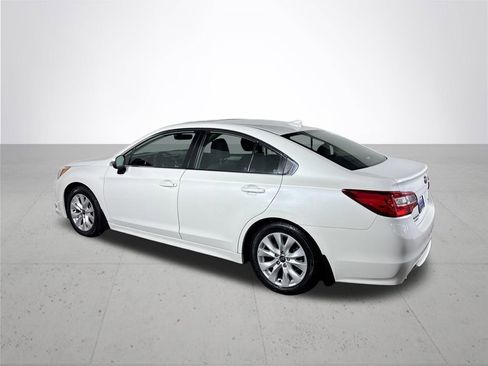 Used 2017 Subaru Legacy 2.5i Premium image 8