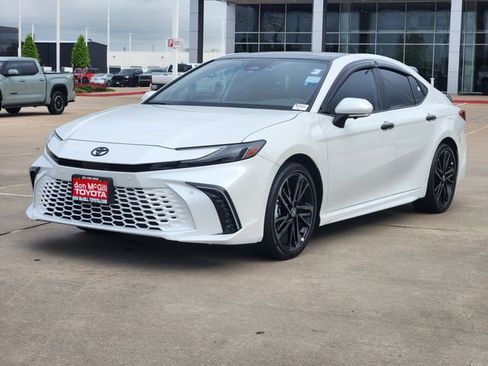 Certified 2025 Toyota Camry XSE w/ Premium Plus Package image 3