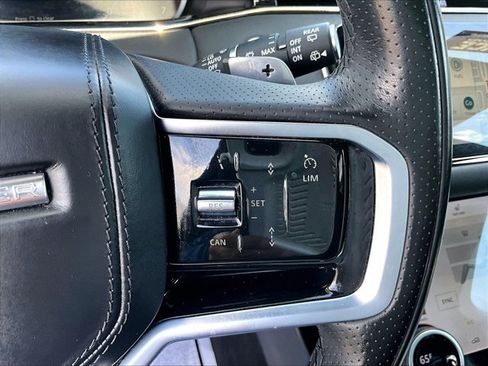 Used 2023 Land Rover Range Rover Evoque R-Dynamic SE AWD/4WD image 21