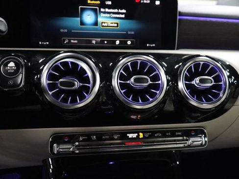 Used 2019 Mercedes-Benz A 220 w/ Premium Package image 33