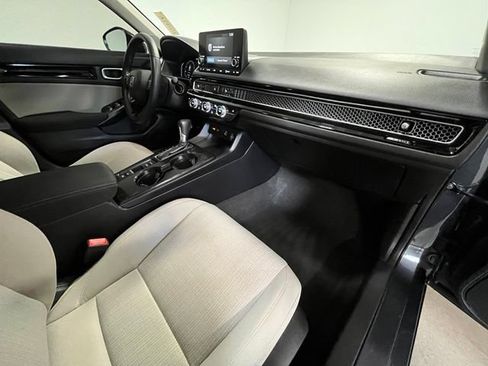 Used 2024 Honda Civic EX image 10