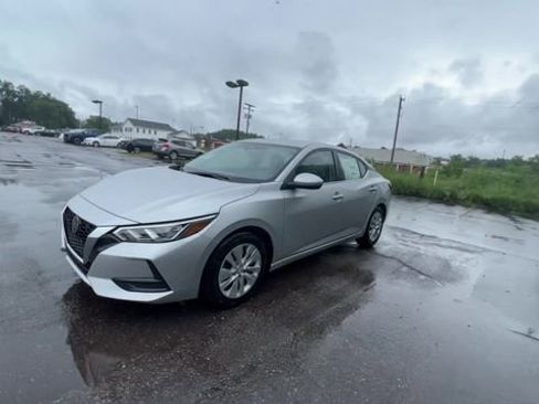 Certified 2023 Nissan Sentra SV w/ All-Weather Package FWD image 4
