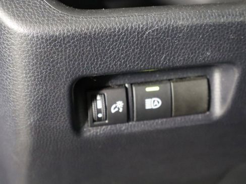 Used 2020 Toyota RAV4 LE w/ All Weather Liner Package AWD/4WD image 20