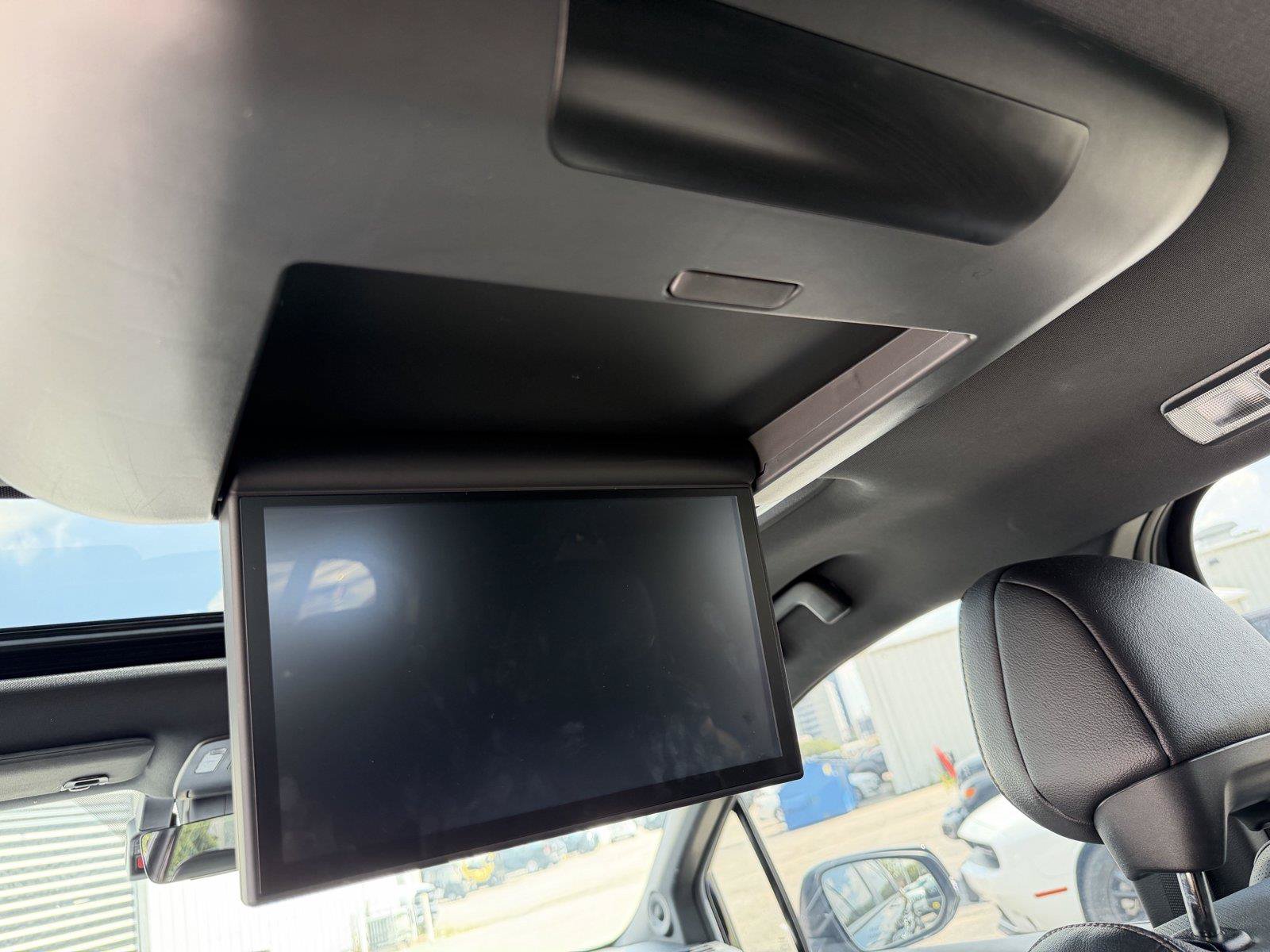 Used 2025 Toyota Sienna Limited AWD/4WD image 20
