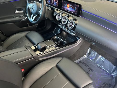 Used 2021 Mercedes-Benz CLA 250 image 15