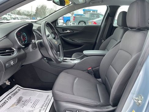 Used 2018 Chevrolet Malibu LT image 18
