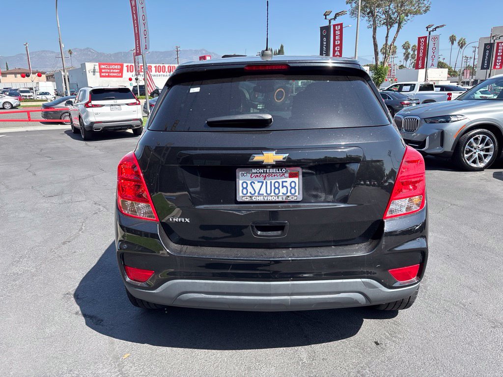 Used 2020 Chevrolet Trax LS w/ Tint and Cruise Package FWD image 5