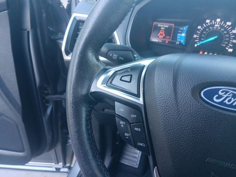 Used 2022 Ford Edge SEL image 26