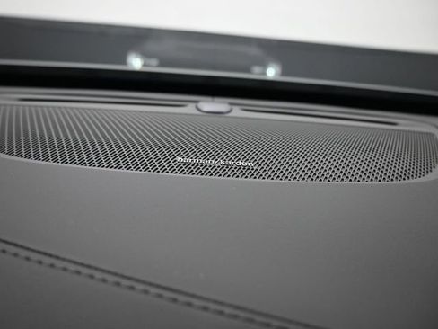 New 2026 Volvo XC90 B6 Plus w/ Protection Package Premier image 31