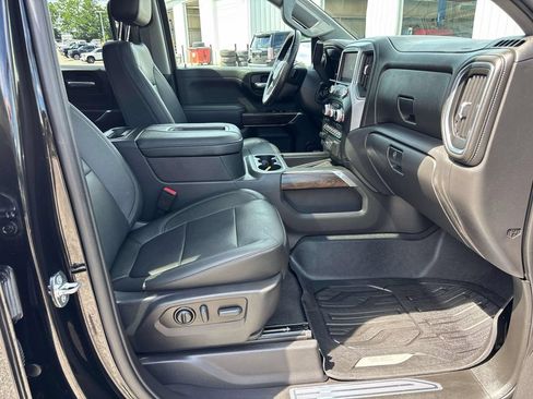 Used 2022 GMC Sierra 1500 SLT w/ SLT Premium Plus Package AWD/4WD image 19