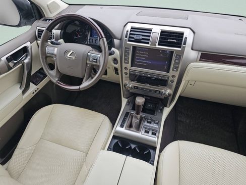 Used 2018 Lexus GX 460 Luxury w/ Preferred Accessory Package AWD/4WD image 29