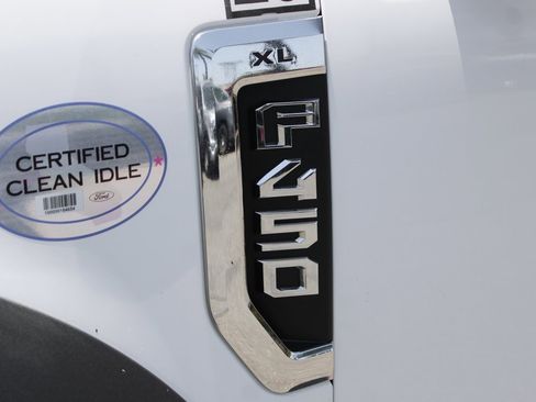 Used 2017 Ford F450 XL w/ Power Equipment Group image 46