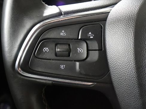 Used 2022 Buick Encore GX Select w/ Sport Touring Package FWD image 39