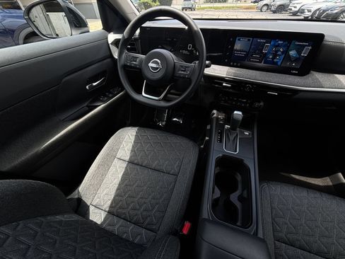Used 2026 Nissan Kicks SV w/ Cold Weather Package FWD image 32