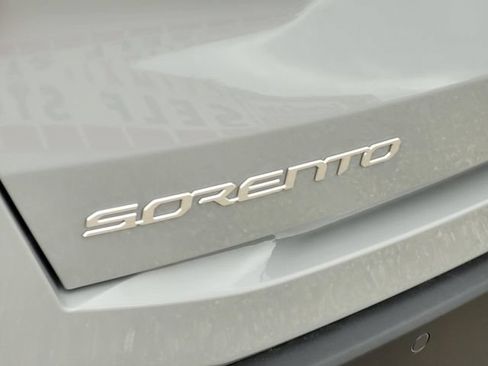New 2026 Kia Sorento S FWD image 6