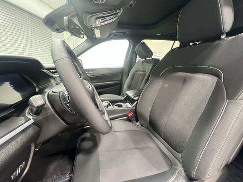 Used 2024 Jeep Grand Cherokee L Laredo w/ Luxury Tech Group I AWD/4WD image 11