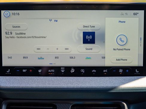 New 2025 Ford Maverick XLT w/ XLT Luxury Package image 22