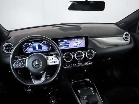 Certified 2022 Mercedes-Benz GLA 250 image 18